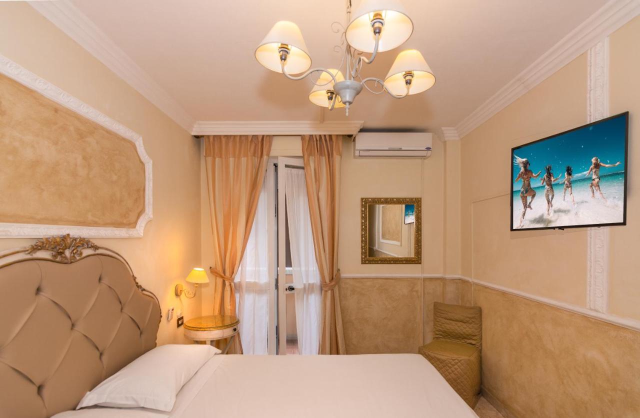 Hotel Tahiti Viareggio Exterior photo