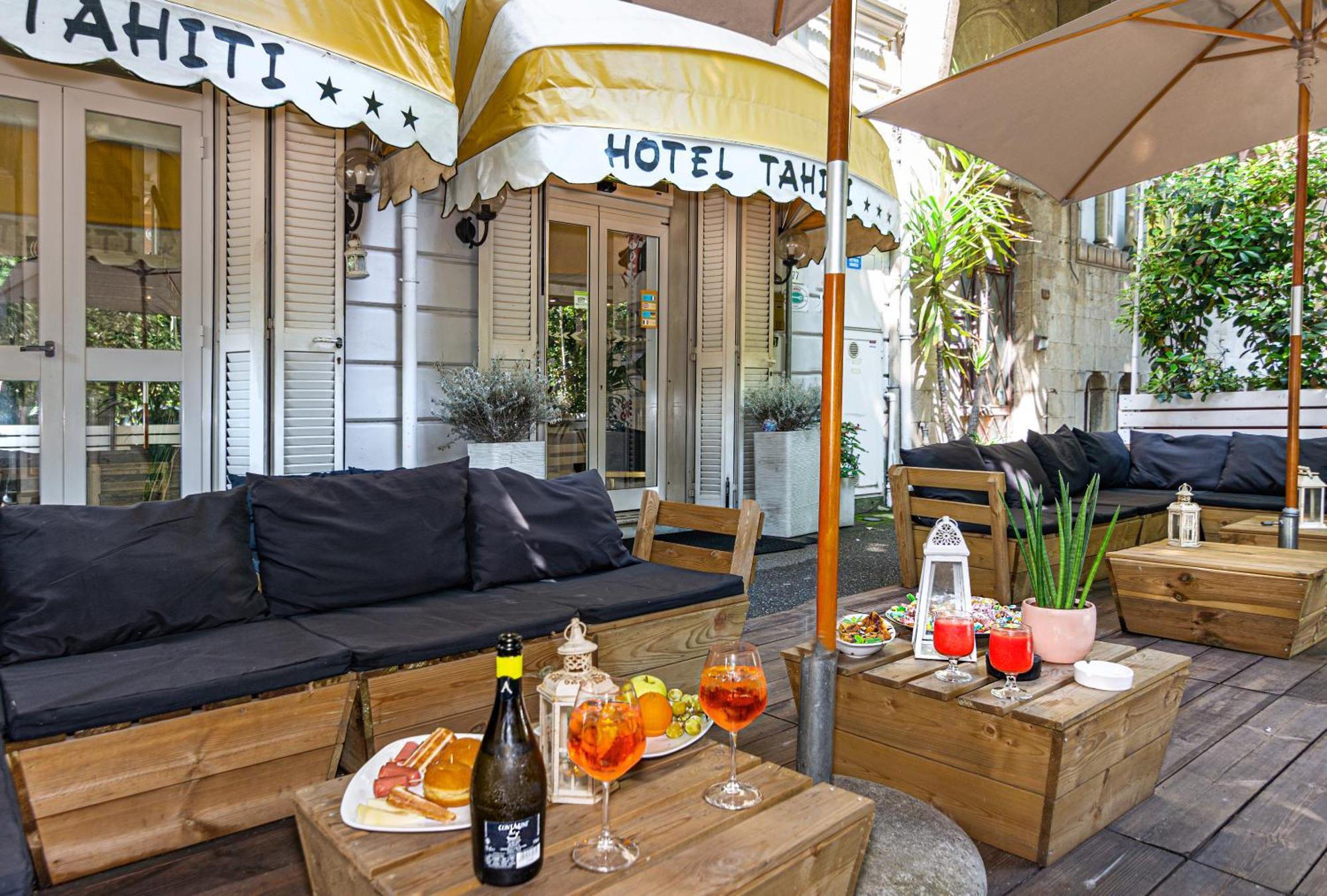 Hotel Tahiti Viareggio Exterior photo